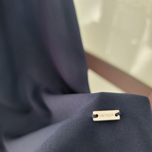 XS Navy Tommy Hilfiger Blouse - Picture 5 of 8